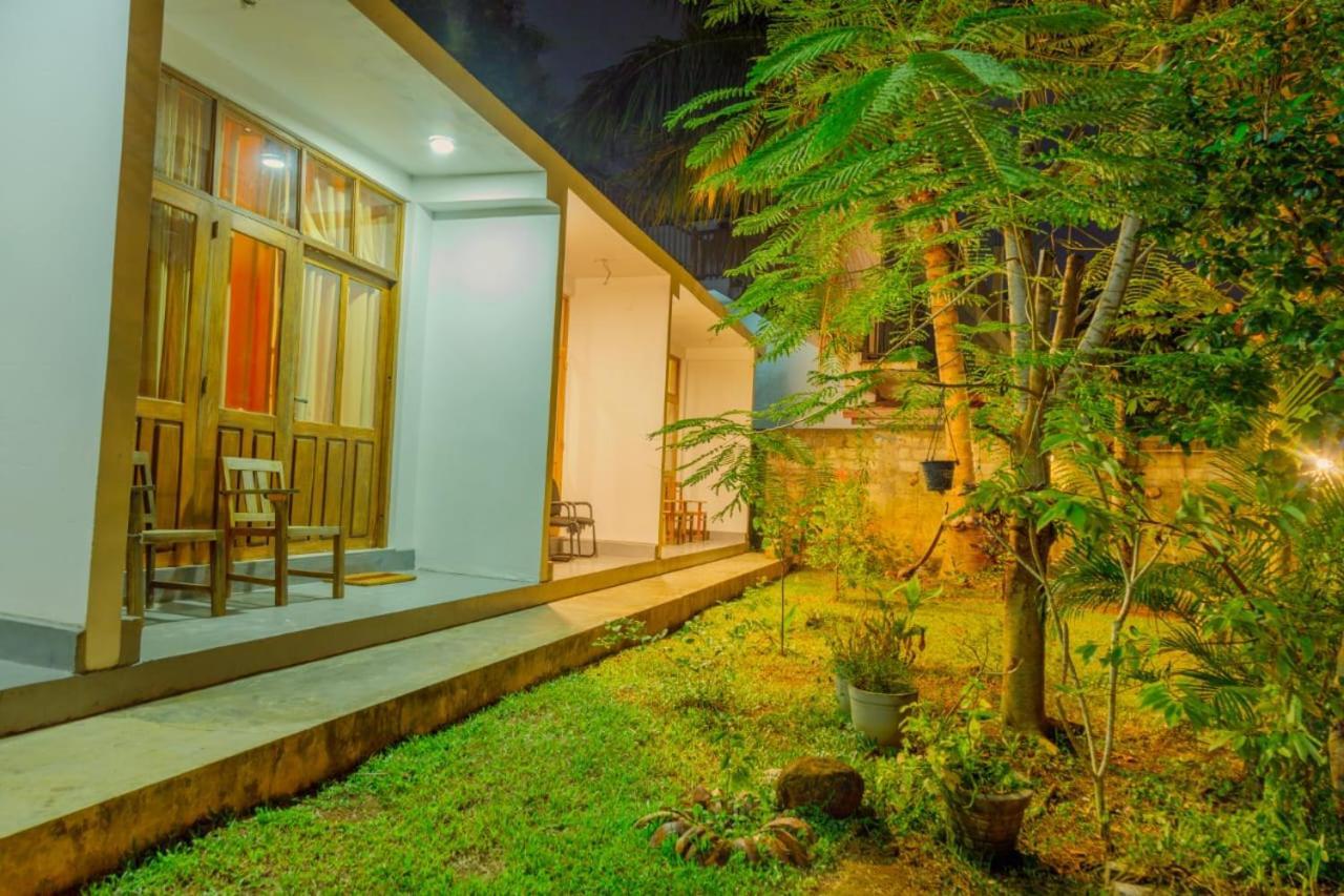מטרה Talalla Ocean Beach Bungalow מראה חיצוני תמונה